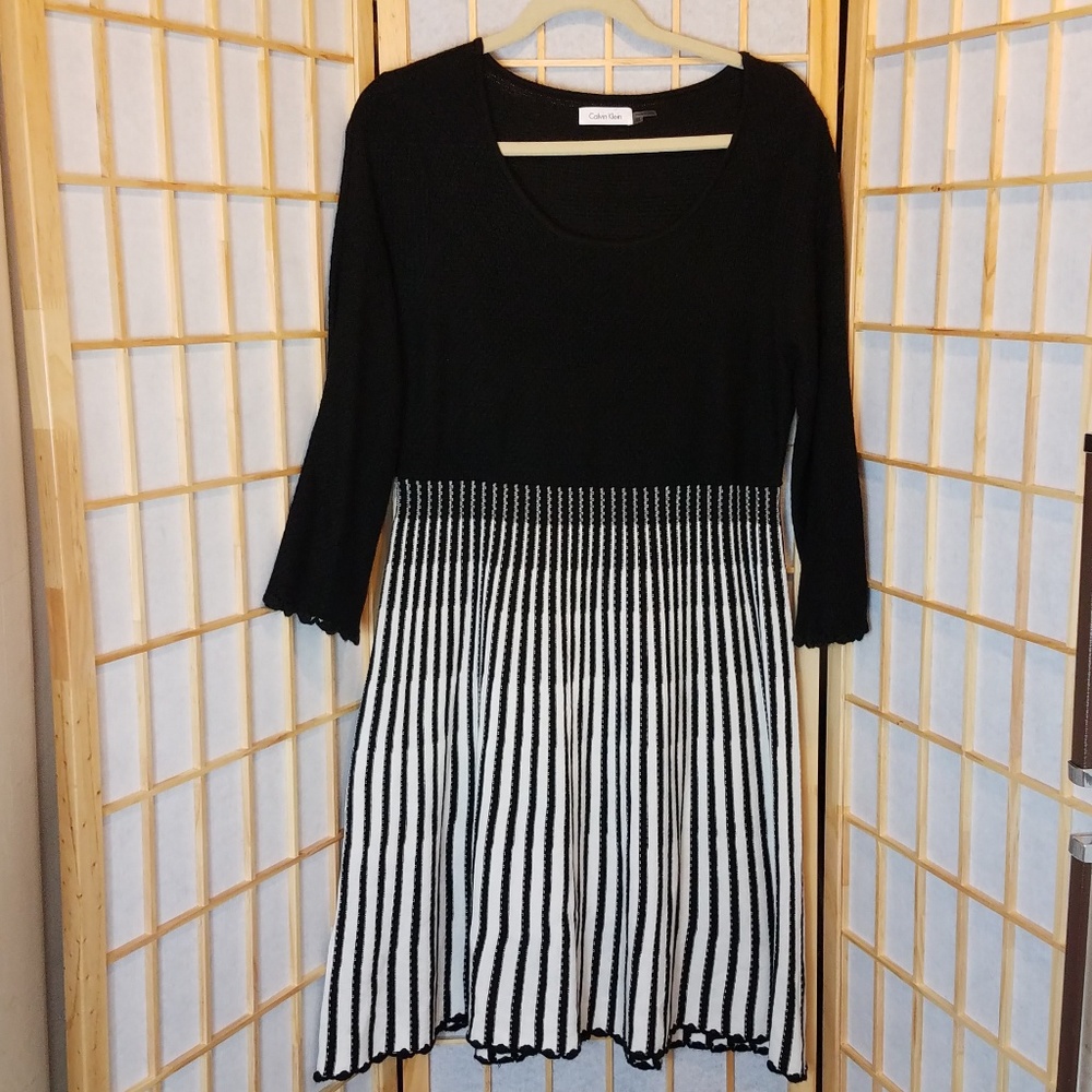 Calvin Klein Black and White Sweater Dress Size XL